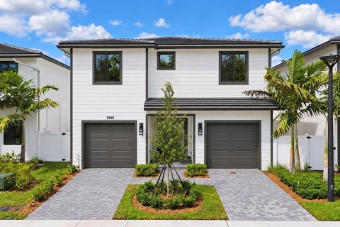 Casa en Fort Lauderdale, Florida 4 dormitorios, 254.37 m2 № 2391806