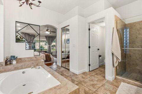 House in Gotha, Florida 4 bedrooms, 216.09 sq.m. № 2119860 - photo 20