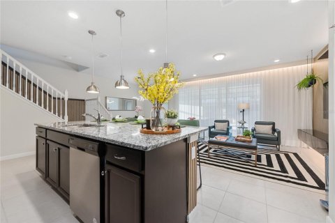 Adosado en venta en Davenport, Florida, 5 dormitorios, 212.1 m2 № 2239847 - foto 13