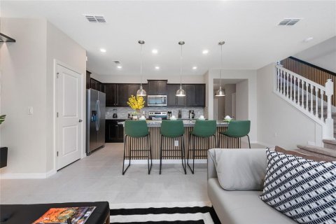 Adosado en venta en Davenport, Florida, 5 dormitorios, 212.1 m2 № 2239847 - foto 15
