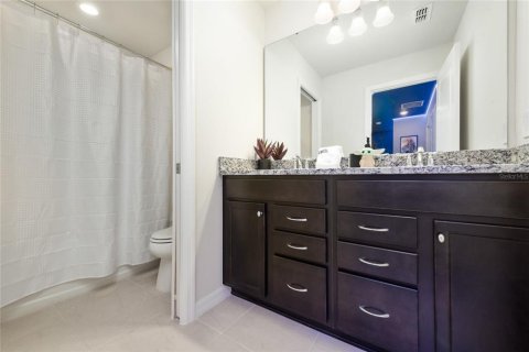 Adosado en venta en Davenport, Florida, 5 dormitorios, 212.1 m2 № 2239847 - foto 29