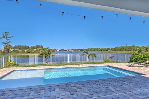 House in Stuart, Florida 5 bedrooms, 264.4 sq.m. № 2187104 - photo 26