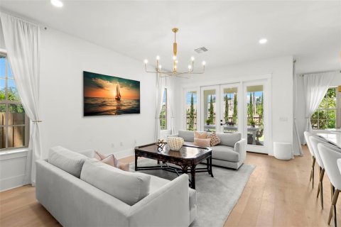 Adosado en venta en Saint Petersburg, Florida, 4 dormitorios, 204.38 m2 № 1894980 - foto 17
