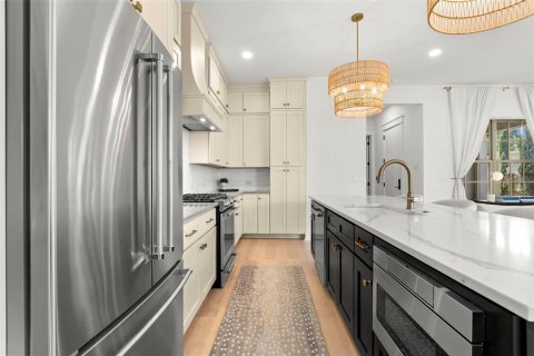 Adosado en venta en Saint Petersburg, Florida, 4 dormitorios, 204.38 m2 № 1894980 - foto 13