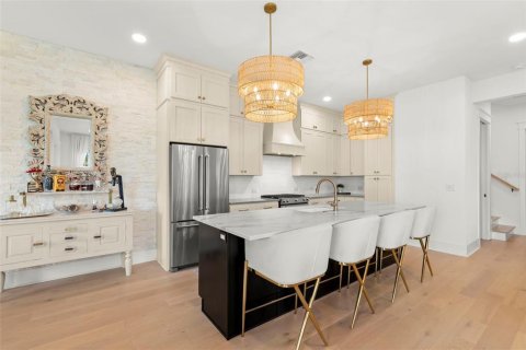 Adosado en venta en Saint Petersburg, Florida, 4 dormitorios, 204.38 m2 № 1894980 - foto 12