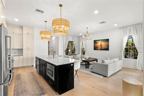 Adosado en venta en Saint Petersburg, Florida, 4 dormitorios, 204.38 m2 № 1894980 - foto 16