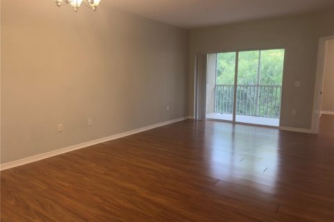Condominio en alquiler en Riverview, Florida, 3 dormitorios, 106.93 m2 № 2277428 - foto 8