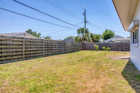 Villa ou maison à vendre à Sarasota, Floride: 3 chambres, 152.27 m2 № 1749460 - photo 28