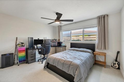 Villa ou maison à vendre à Sarasota, Floride: 3 chambres, 152.27 m2 № 1749460 - photo 21