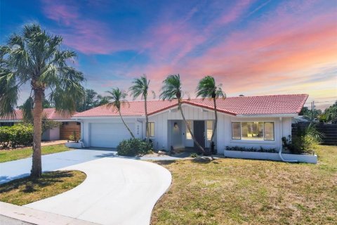 Villa ou maison à vendre à Sarasota, Floride: 3 chambres, 152.27 m2 № 1749460 - photo 1