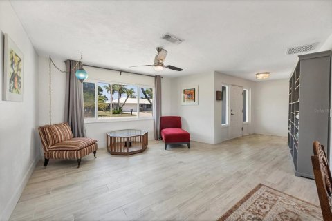 Villa ou maison à vendre à Sarasota, Floride: 3 chambres, 152.27 m2 № 1749460 - photo 6