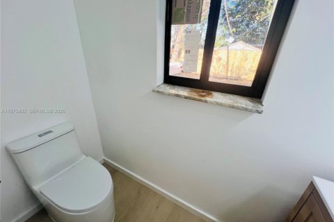 Купить виллу или дом в Майами-Гарденс, Флорида 3 спальни, 103.49м2, № 2036418 - фото 22