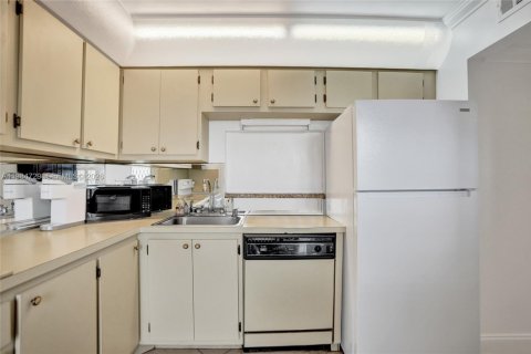 Copropriété à vendre à Lauderdale Lakes, Floride: 1 chambre, 72.74 m2 № 2046934 - photo 9