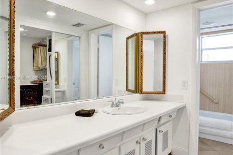 Copropriété à vendre à Lauderdale Lakes, Floride: 1 chambre, 72.74 m2 № 2046934 - photo 25