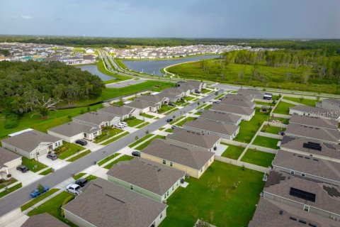 Villa ou maison à vendre à Kissimmee, Floride: 4 chambres, 171.22 m2 № 2144163 - photo 19