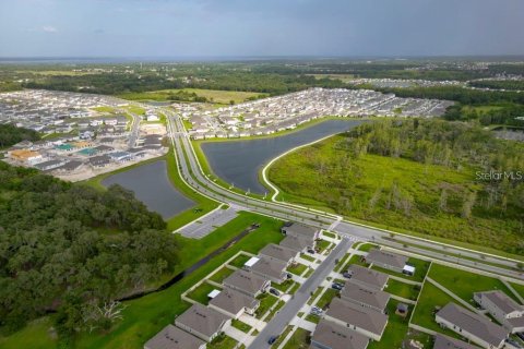Villa ou maison à vendre à Kissimmee, Floride: 4 chambres, 171.22 m2 № 2144163 - photo 20