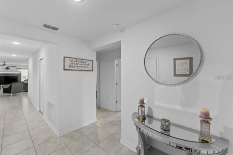 Villa ou maison à vendre à Kissimmee, Floride: 4 chambres, 171.22 m2 № 2144163 - photo 2