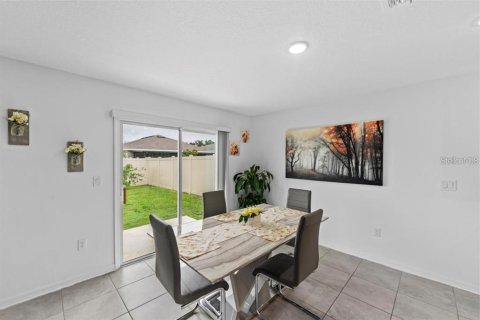 Villa ou maison à vendre à Kissimmee, Floride: 4 chambres, 171.22 m2 № 2144163 - photo 7