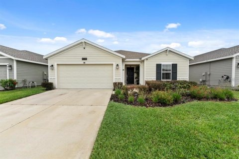 Villa ou maison à Kissimmee, Floride 4 chambres, 171.22 m2 № 2144163
