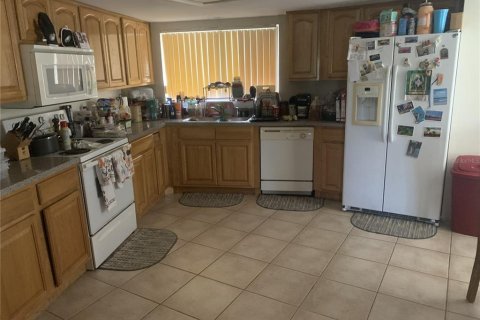 Condo in Altamonte Springs, Florida, 2 bedrooms  № 2238733 - photo 3