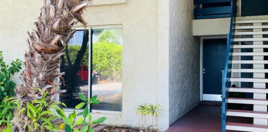 Condo in Oakland Park, Florida, 2 bedrooms  № 2087229