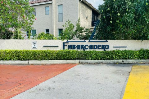 Condo in Oakland Park, Florida, 2 bedrooms  № 2087229 - photo 13