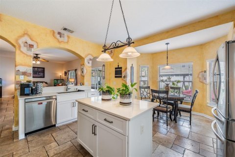 House in Lutz, Florida 6 bedrooms, 289.02 sq.m. № 1900944 - photo 4