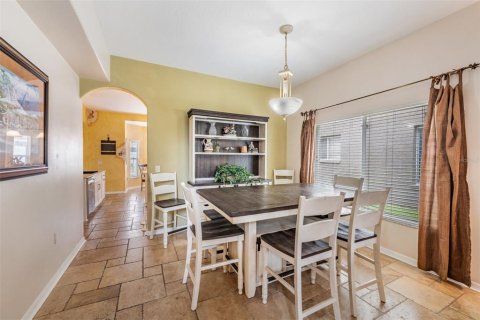 House in Lutz, Florida 6 bedrooms, 289.02 sq.m. № 1900944 - photo 15
