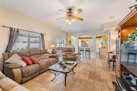 House in Lutz, Florida 6 bedrooms, 289.02 sq.m. № 1900944 - photo 10