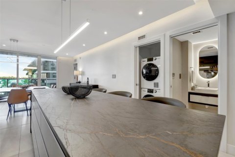 Copropriété à louer à Miami Beach, Floride: 2 chambres, 159.79 m2 № 1668335 - photo 8