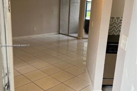 Appartement à louer à Homestead, Floride: 2 chambres, 90.12 m2 № 2168800 - photo 4