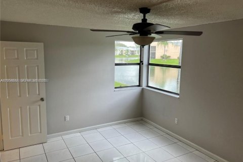 Appartement à louer à Homestead, Floride: 2 chambres, 90.12 m2 № 2168800 - photo 6