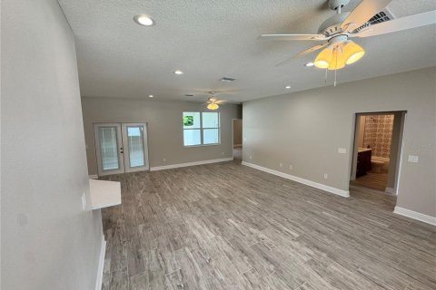 House in Dade City, Florida 4 bedrooms, 211.82 sq.m. № 1824762 - photo 28
