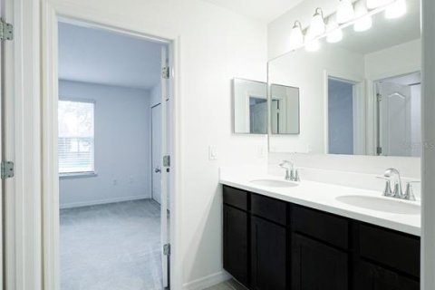 Touwnhouse à vendre à Lakeland, Floride: 3 chambres, 155.7 m2 № 1785362 - photo 13