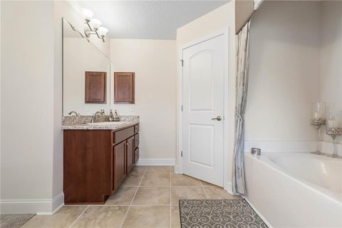 House in Palm Coast, Florida 4 bedrooms, 210.42 sq.m. № 2166748 - photo 25