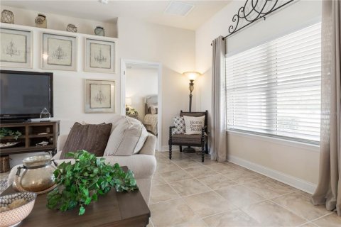House in Palm Coast, Florida 4 bedrooms, 210.42 sq.m. № 2166748 - photo 7