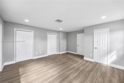 Casa en venta en Lauderhill, Florida, 3 dormitorios, 169.27 m2 № 1933927 - foto 8