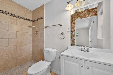 House in Saint Petersburg, Florida 3 bedrooms, 121.14 sq.m. № 1838080 - photo 23