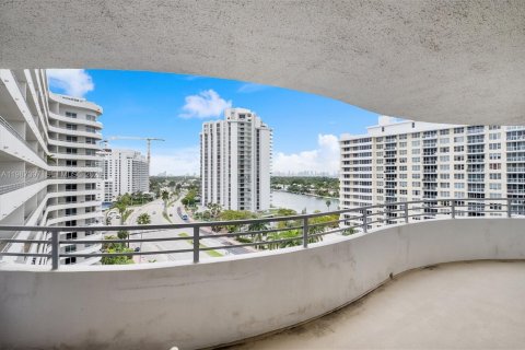 Copropriété à vendre à Miami Beach, Floride: 1 chambre, 84.73 m2 № 2055958 - photo 14
