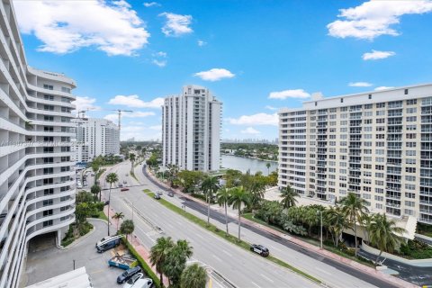 Copropriété à vendre à Miami Beach, Floride: 1 chambre, 84.73 m2 № 2055958 - photo 15