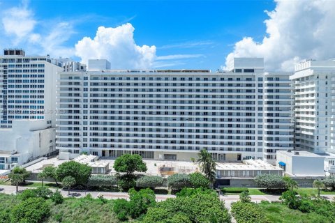 Copropriété à vendre à Miami Beach, Floride: 1 chambre, 84.73 m2 № 2055958 - photo 17