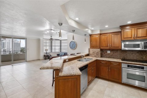 Copropriété à vendre à Miami Beach, Floride: 1 chambre, 84.73 m2 № 2055958 - photo 6