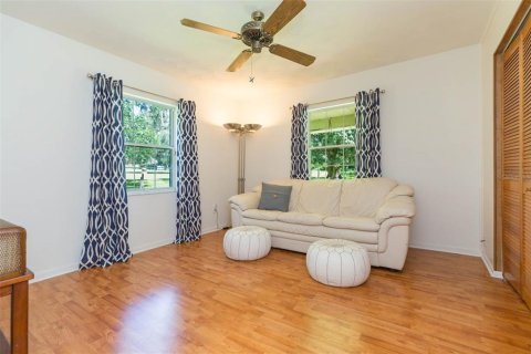 House in Dade City, Florida 3 bedrooms, 172.43 sq.m. № 1837397 - photo 20