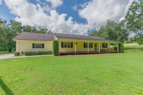 House in Dade City, Florida 3 bedrooms, 172.43 sq.m. № 1837397 - photo 4