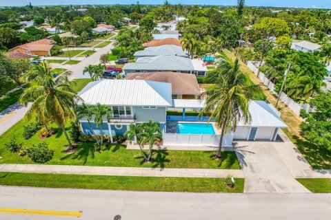Villa ou maison à vendre à Jupiter, Floride: 4 chambres, 167.6 m2 № 2146529 - photo 2