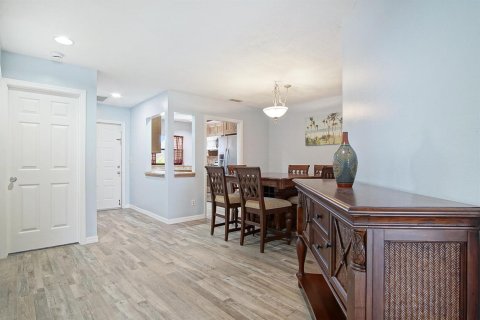 Condo in Stuart, Florida, 2 bedrooms № 2084167 - photo 14
