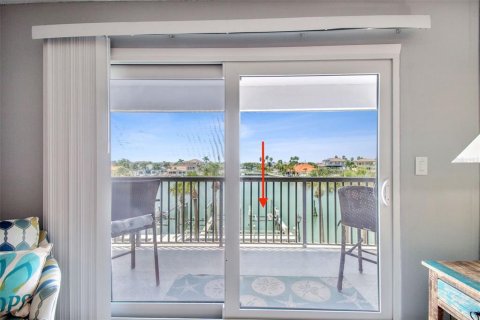 Condominio en venta en Clearwater, Florida, 2 dormitorios, 102.19 m2 № 1883578 - foto 14