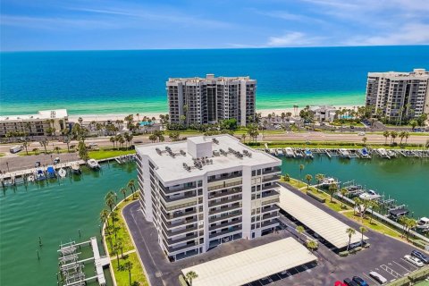 Condominio en venta en Clearwater, Florida, 2 dormitorios, 102.19 m2 № 1883578 - foto 2
