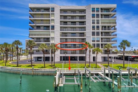 Condominio en venta en Clearwater, Florida, 2 dormitorios, 102.19 m2 № 1883578 - foto 1