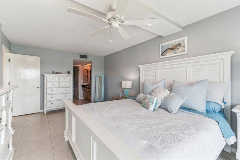 Condominio en venta en Clearwater, Florida, 2 dormitorios, 102.19 m2 № 1883578 - foto 15